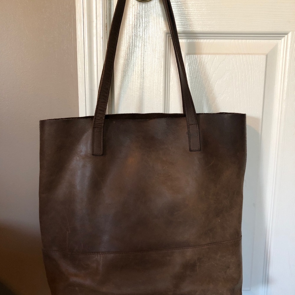 Elegant Brown Leather Tote Bag
